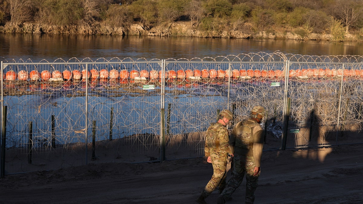 Army patrolling Rio Grande