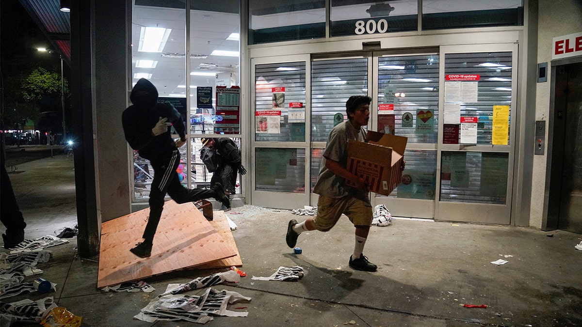 California looters