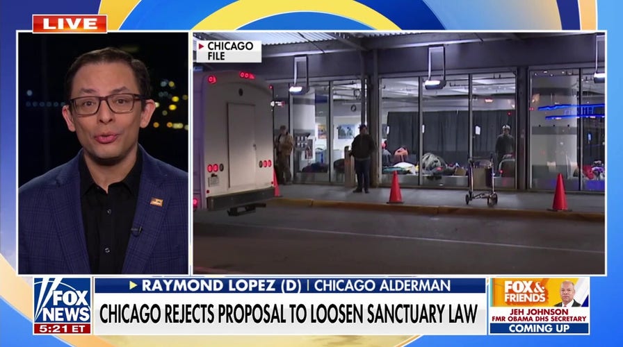 Chicago Democrat rips city's 'outrageous' refusal to work with ICE agents: 'Whole new low'