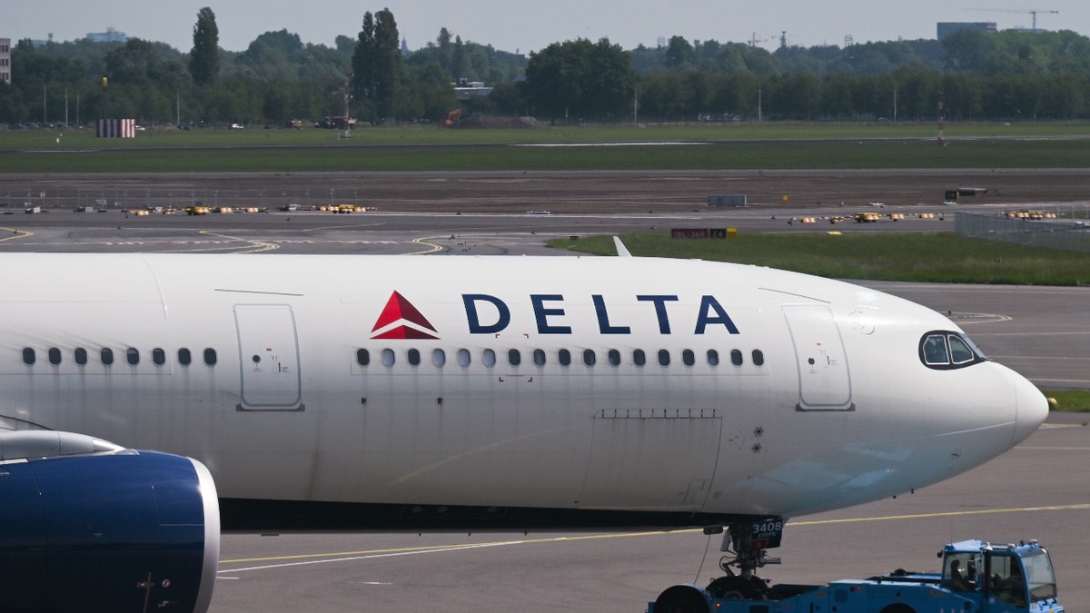 Delta aircraft