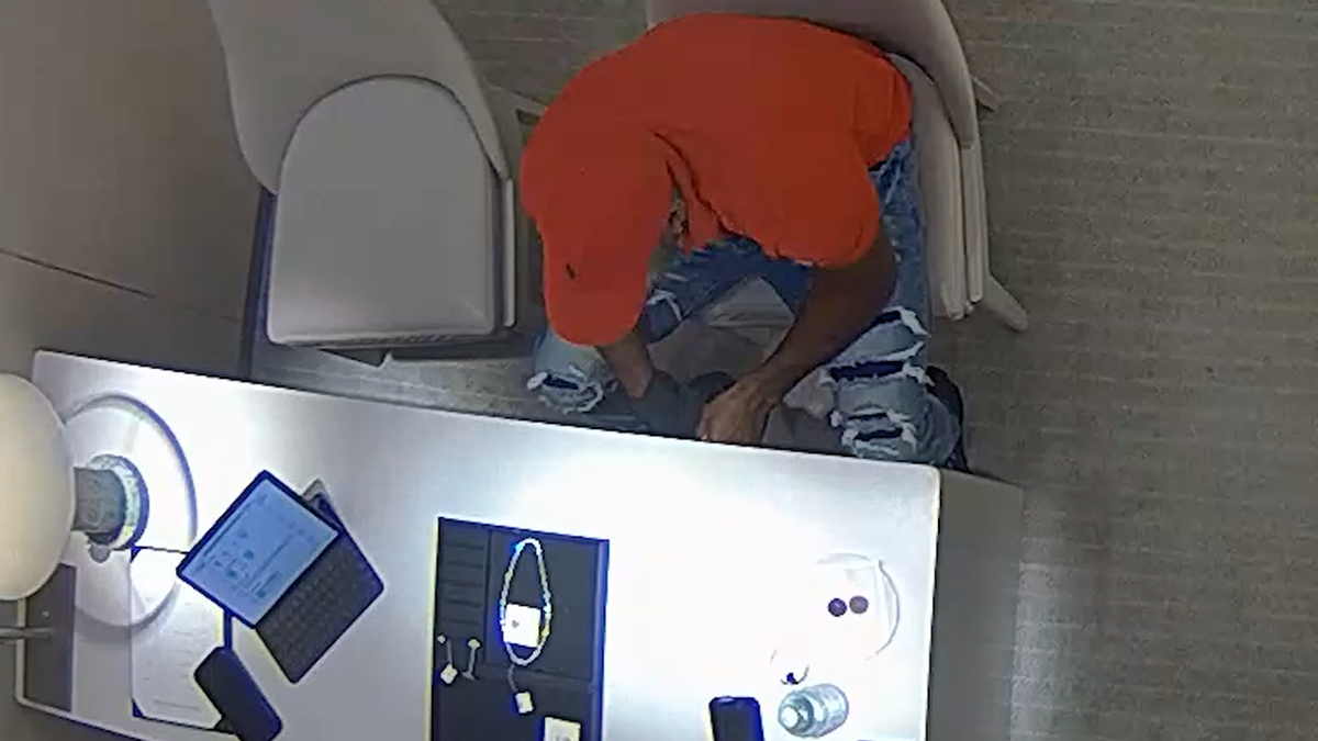 Orlando jewelry heist surveillance footage