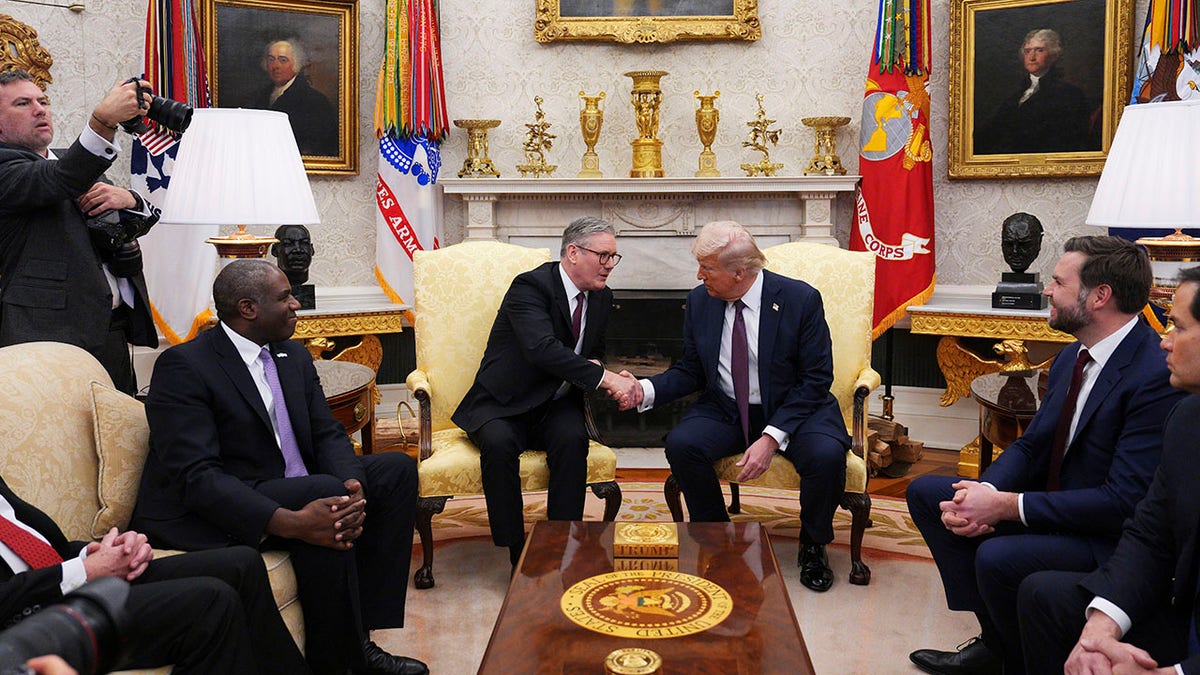 President Donald Trump shakes hands with British Prime Minister Keir Starmer