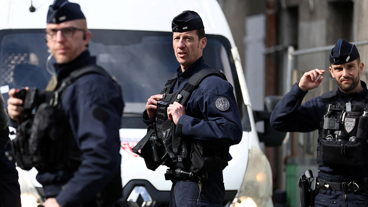 Paris police secure site where WWII-era bomb was found