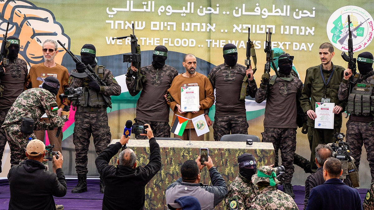 Hamas releases Israeli hostages