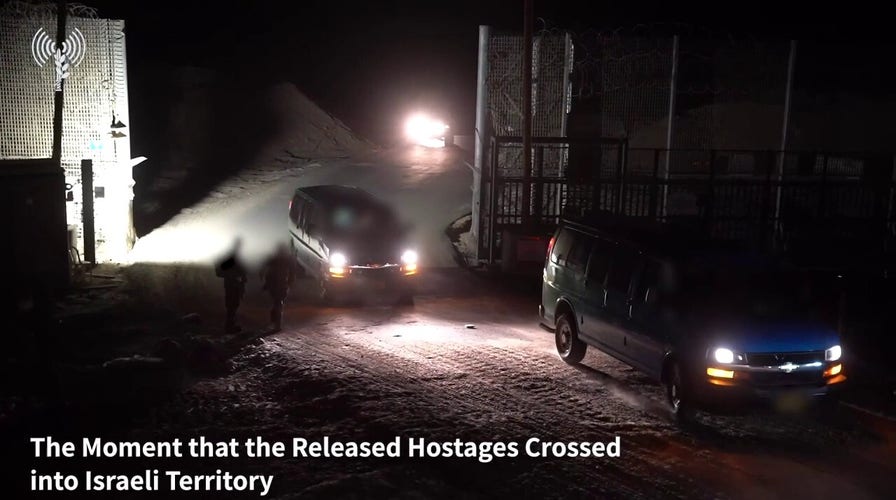 Moment hostages cross into Israeli territory seen on video