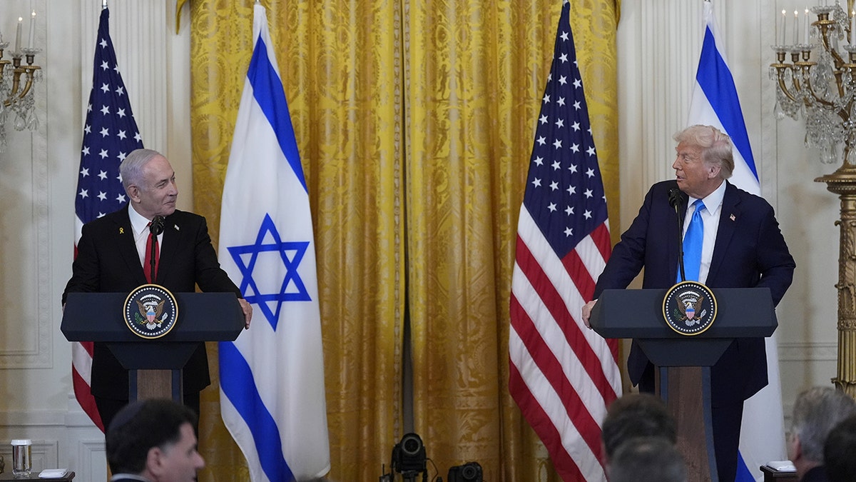 Donald Trump hosts a presser with Netanyahu