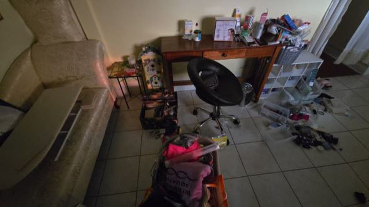 Looting in an Altadena home during fires.