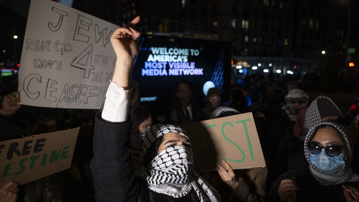 Pro-Palestinian protesters gather outside Columbia University Campus in New York City to protest against the former Israeli Prime Minister Naftali Bennett. New York, U.S., March 04, 2025. 