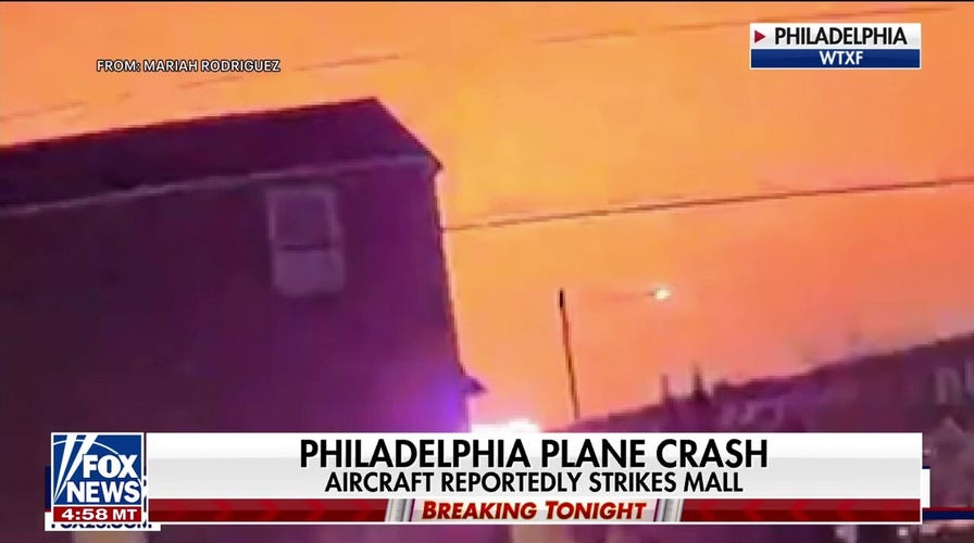 Plane reportedly crashes in Philadelphia