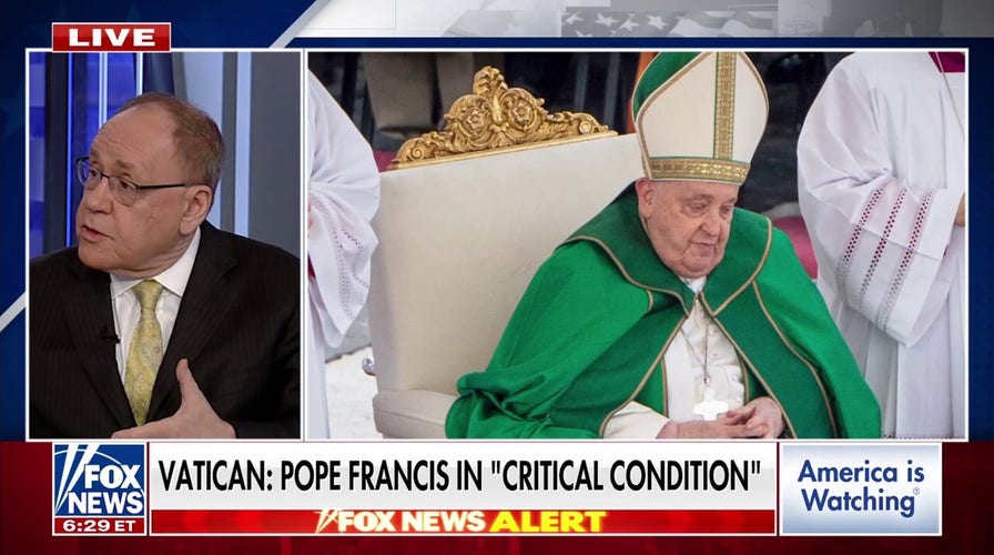 Dr. Marc Siegel explains ways Pope Francis could have a ‘really good chance’ of recovery