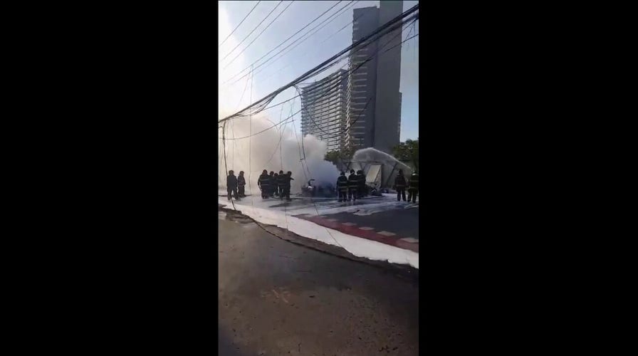 Video shows aftermath of São Paulo, Brazil small plane crash