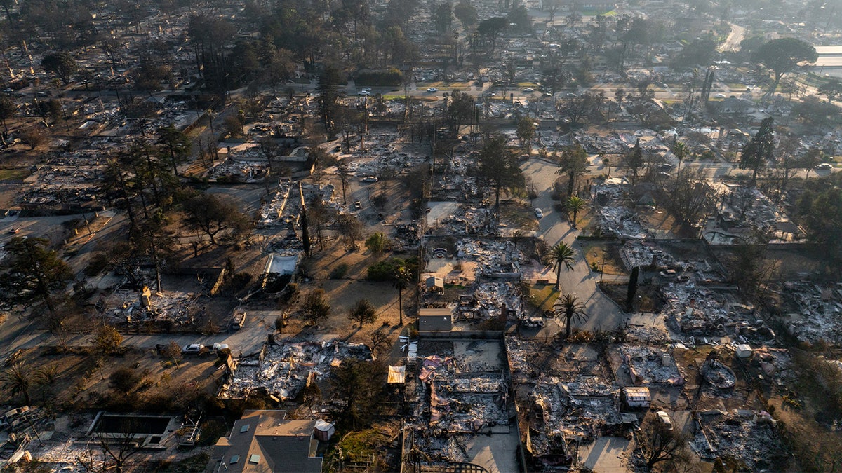 altadena aerial view