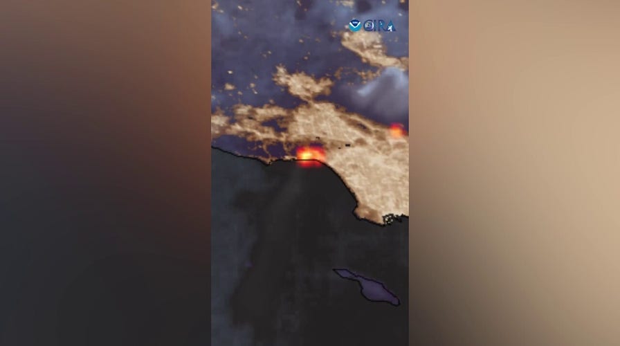 Timelapse of California wildfire from space