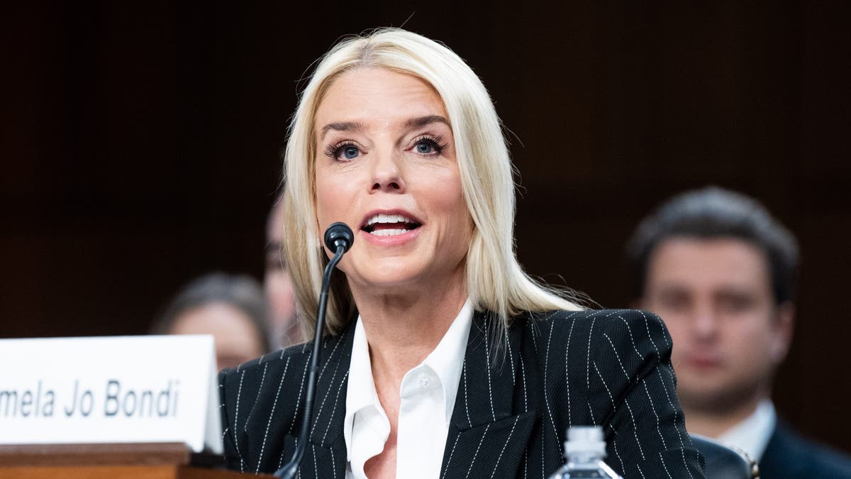 Pam Bondi testifying