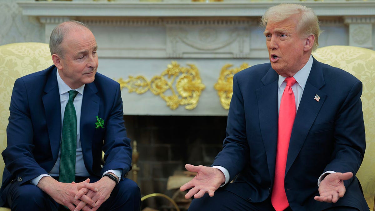 Trump and Irish Taoiseach Micheal Martin in Oval Office