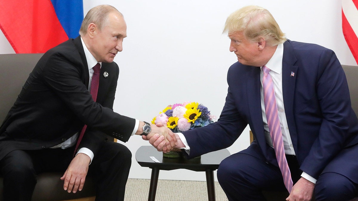 Trump meets Putin in Japan in 2018