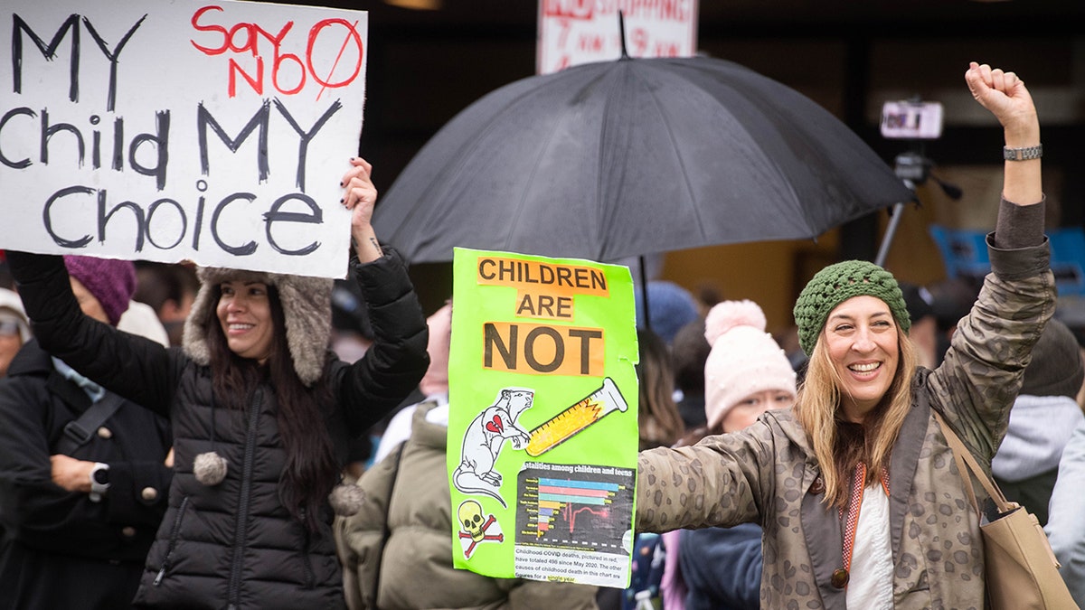 Los Angeles parents rally against vaccine mandate