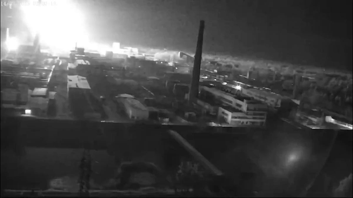 Moment Russian drone strikes Chernobyl shelter