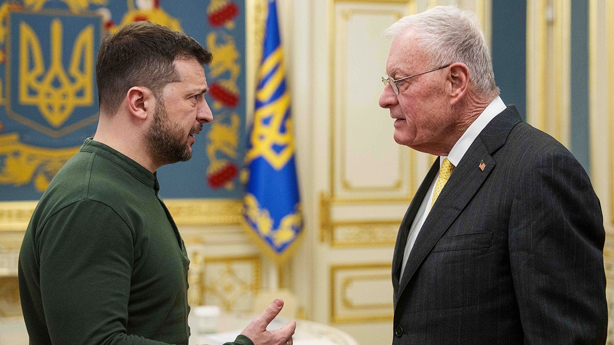 Keith Kellogg and Zelenskyy talk