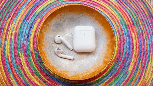 AirPods (2nd generation)