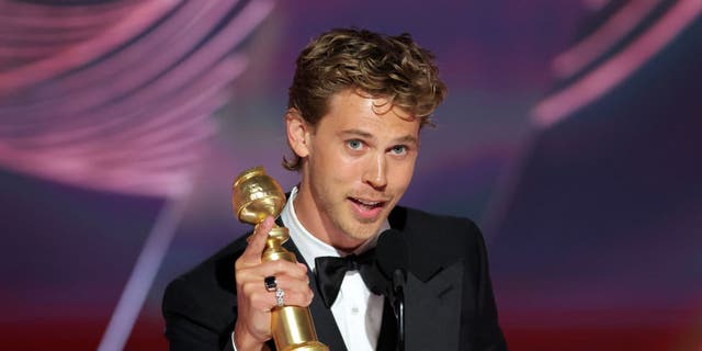 "Elvis" star Austin Butler thanked Priscilla and Lisa Marie Presley after winning a Golden Globe award.