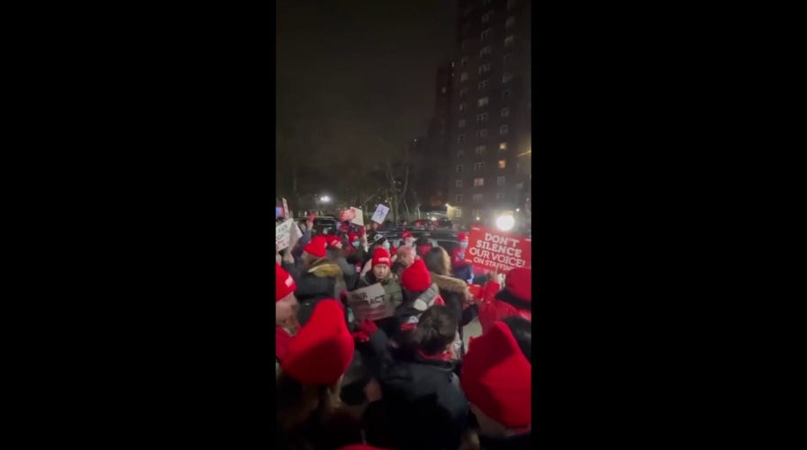 New York City nurses strike outside Mount Sinai Hospital 