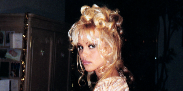 Pamela Anderson gets candid in the trailer for her new documentary "Pamela, a love story."