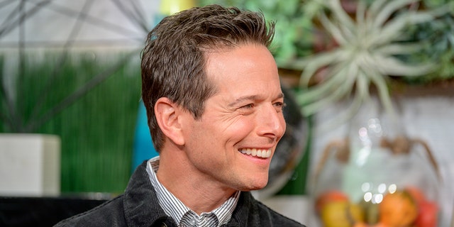 Scott Wolf made his directorial debut on an episode of his show "Nancy Drew."