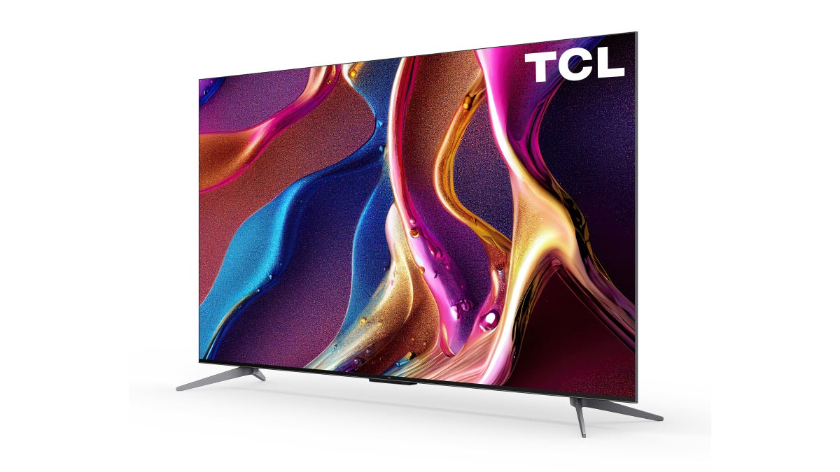 A TCL Q7 series seen from an angle.