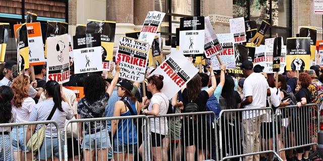 WGA picket line