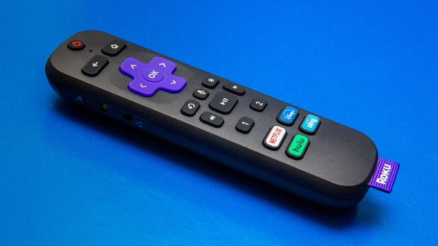 008-roku-voice-remote-pro-2021