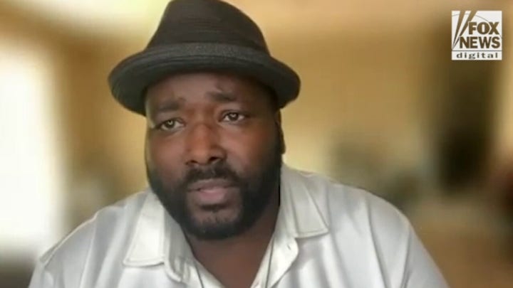 'Blind Side' actor Quinton Aaron asks critics to leave Sandra Bullock alone