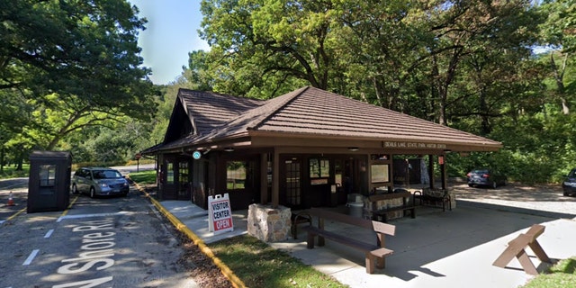 The entrance of Devil's Lake State Park