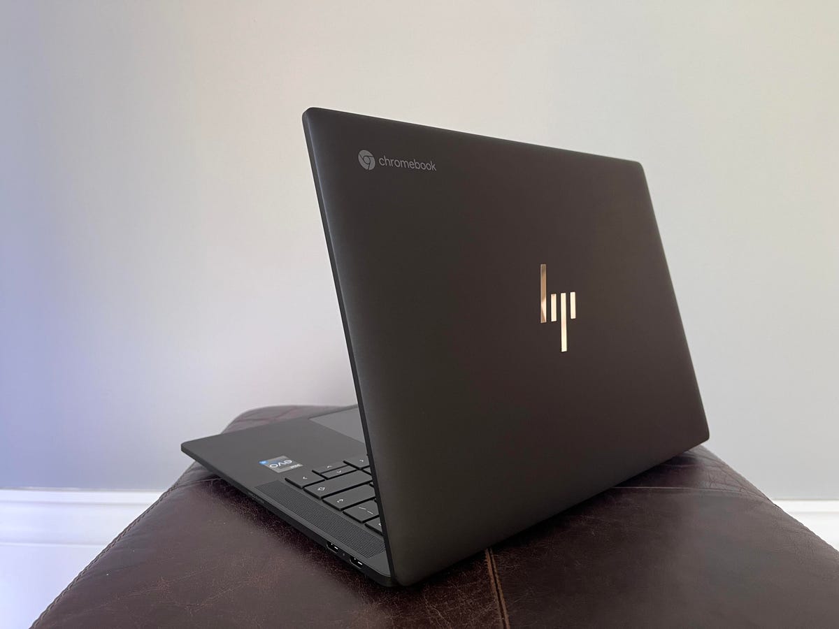 HP Dragonfly Pro Chromebook in Ceramic Black