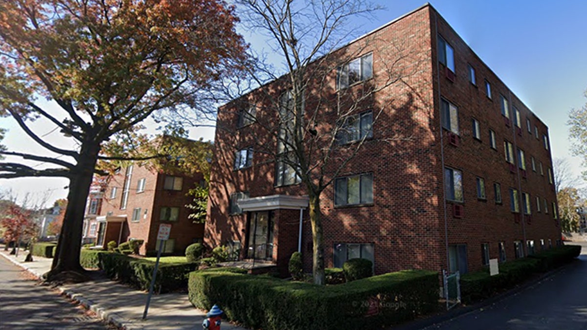 Street view of an apartment complex.