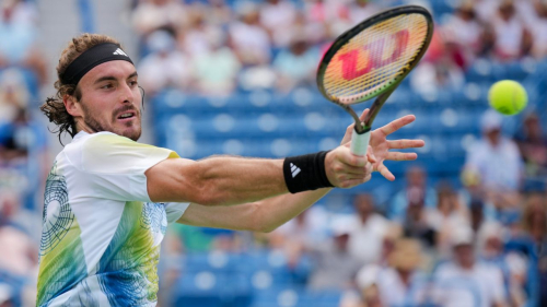 MASON, OHIO - AUGUST 16: Stefanos Tsitsipas of Greece returns a shot to Ben Shelton of the United States during their match at the Western & Southern Open at Lindner Family Tennis Center on August 16, 2023 in Mason, Ohio. (Photo by Aaron Doster/Getty Images)