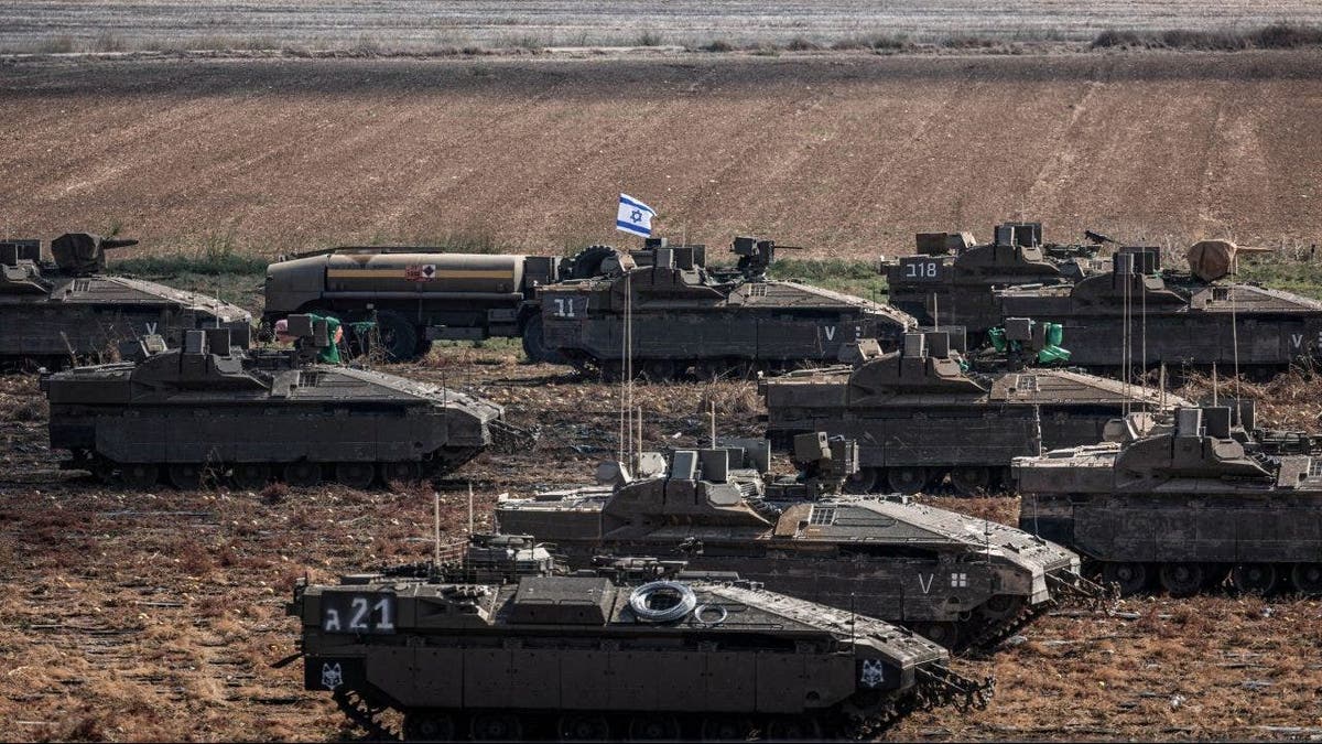 Israel tanks amass at the Israel northern border
