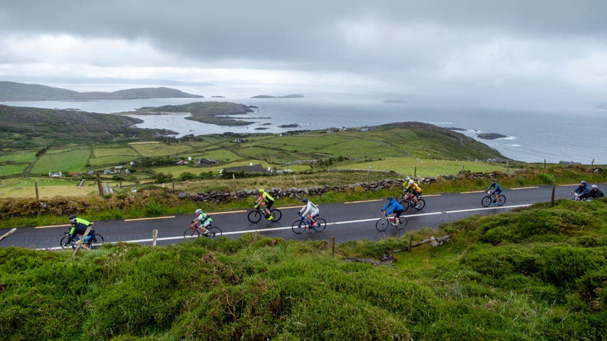 Cyclists enjoy the Wild Atlantic Way 