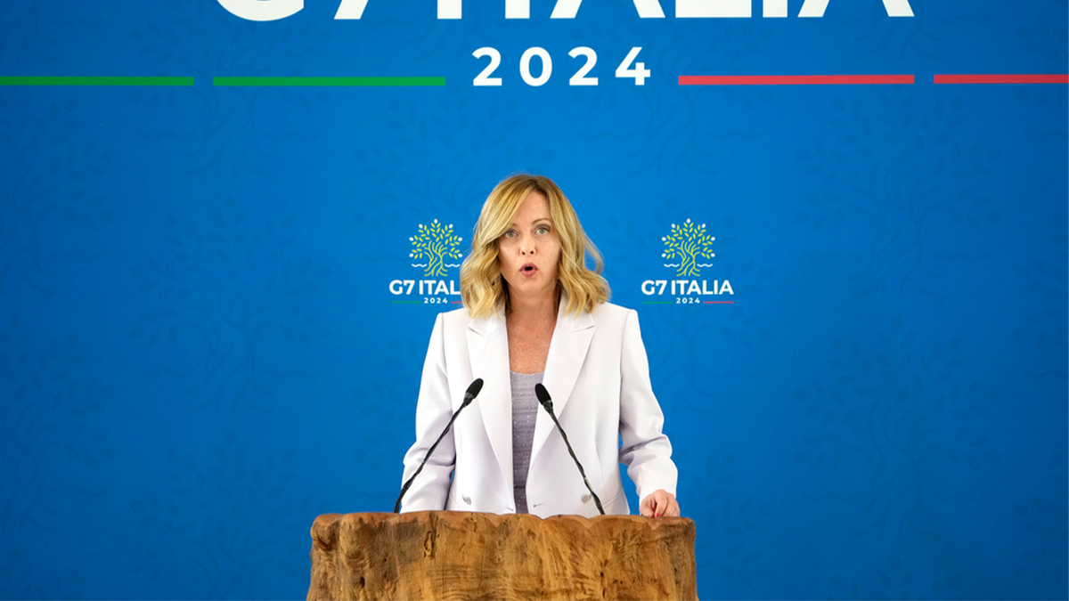 Meloni at G-7