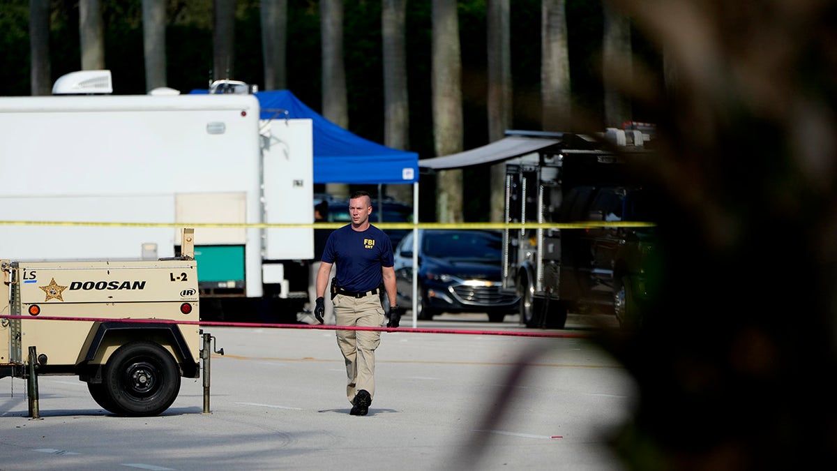 FBI outside Trump golf course