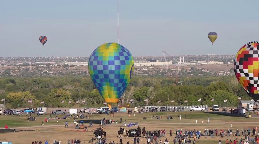 Hot air balloon takes out radio tower during festival