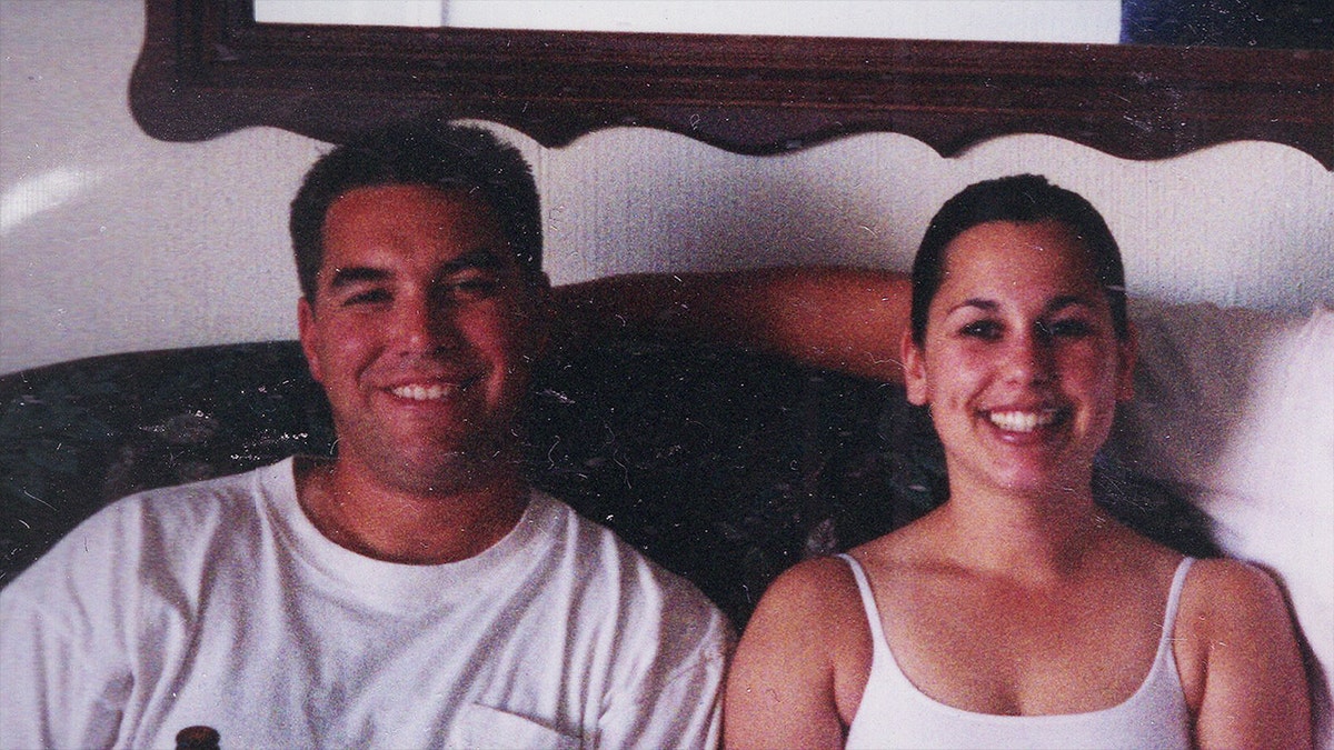 (L to R) Scott Peterson and Laci Peterson