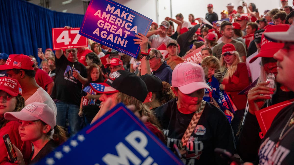 Trump Pennsylvania town hall crowd