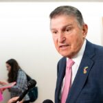 Manchin slams ‘17 educated idiots’ that were advising Biden during COVID