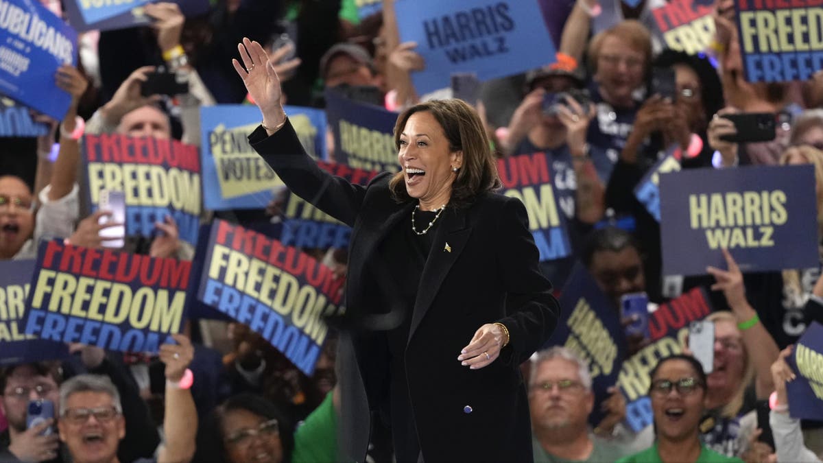 Democratic presidential nominee Vice President Kamala Harris arrives at a campaign event at the PA Farm Show Complex and Expo Center, Wednesday, Oct. 30, 2024, in Harrisburg, Pa. (AP Photo/Matt Slocum)