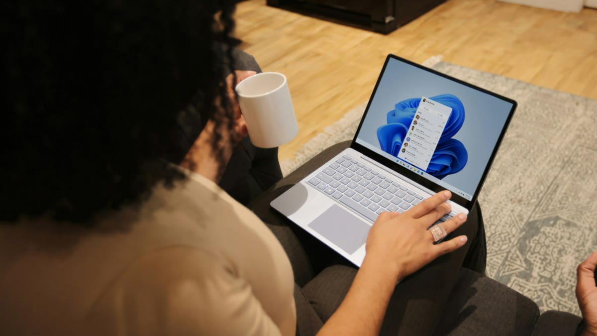 woman with laptop