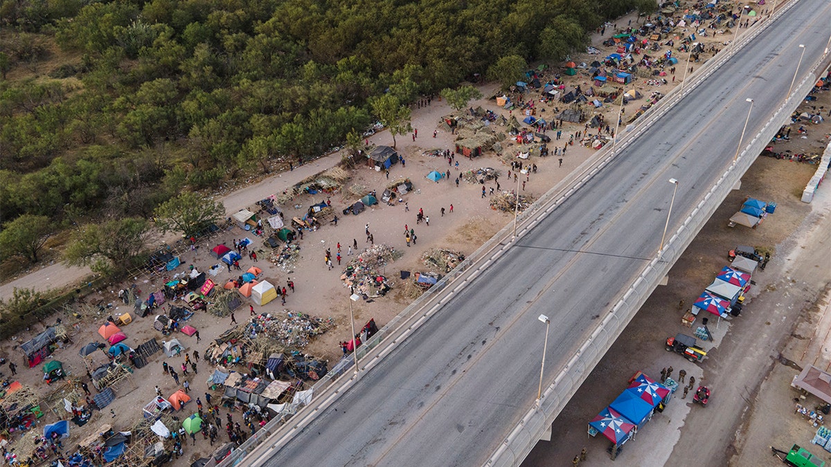 Migrants at US-Mexico border