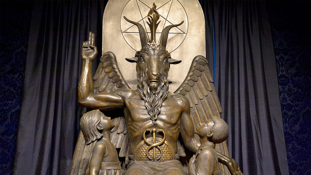 Statue Satanic Temple