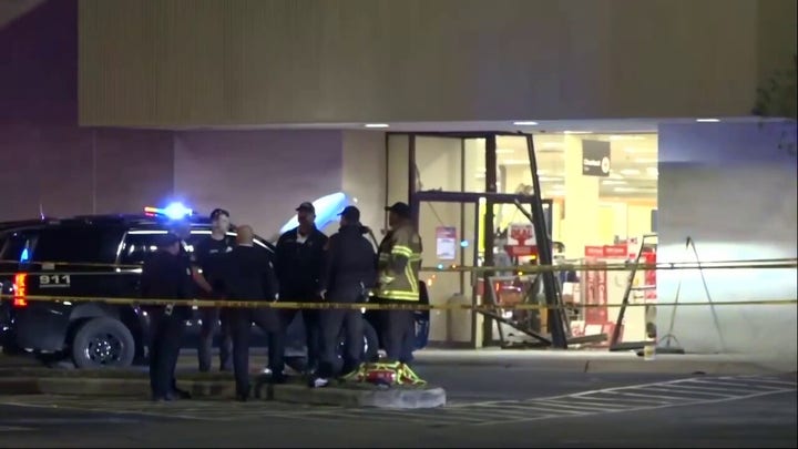 Texas law enforcement respond after suspect drove truck into mall injuring at least 5 people